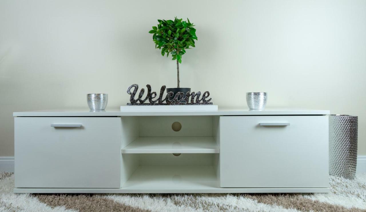 Glamour Apartman Apartment Eger Bagian luar foto